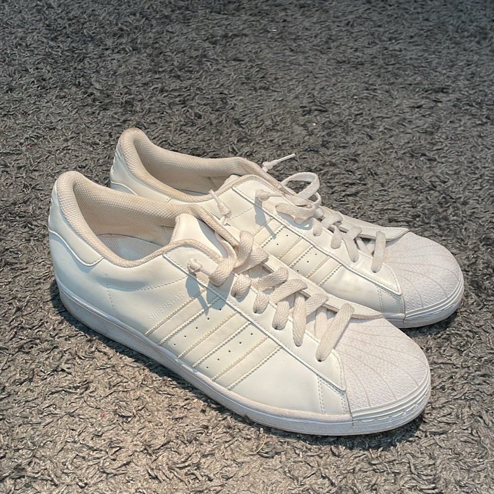 White adidas superstar - Picture 8 of 8